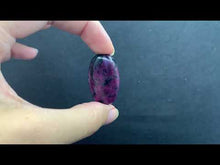 Charger et lire la vidéo dans la visionneuse de la Galerie, VENDU Rubis Zoïsite (Anyolite) 10