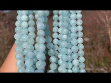 Charger et lire la vidéo dans la visionneuse de la Galerie, Perles en aigue-marine entre 6 et 8mm AMD