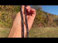 Charger et lire la vidéo dans la visionneuse de la Galerie, Perles en iolite facettées