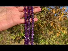 Charger et lire la vidéo dans la visionneuse de la Galerie, Perles en améthyste, forme diamant entre 6 et 10mm