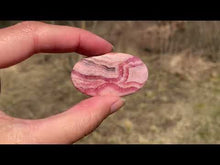 Charger et lire la vidéo dans la visionneuse de la Galerie, VENDU Rhodochrosite 2