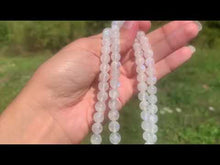 Charger et lire la vidéo dans la visionneuse de la Galerie, Perles en labradorite blanche entre 4 et 10mm LBC