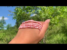 Charger et lire la vidéo dans la visionneuse de la Galerie, Perles en opale commune rose, forme carré facetté