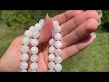 Charger et lire la vidéo dans la visionneuse de la Galerie, Perles en labradorite blanche entre 4 et 12mm LBD