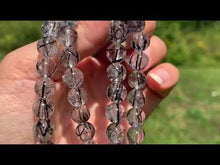 Charger et lire la vidéo dans la visionneuse de la Galerie, Perles en quartz avec inclusions de tourmaline entre 4 et 8mm QTQ
