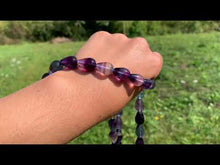 Charger et lire la vidéo dans la visionneuse de la Galerie, Perles en fluorite / fluorine, forme goutte