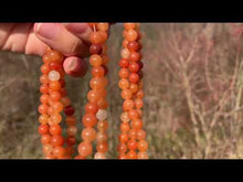 Charger et lire la vidéo dans la visionneuse de la Galerie, Perles en aventurine orange entre 4 et 12mm