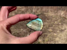 Charger et lire la vidéo dans la visionneuse de la Galerie, VENDU Labradorite 32