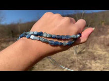 Charger et lire la vidéo dans la visionneuse de la Galerie, Perles en cyanite