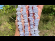 Charger et lire la vidéo dans la visionneuse de la Galerie, Perles en agate blue lace, forme chips