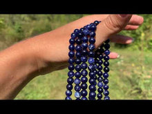 Charger et lire la vidéo dans la visionneuse de la Galerie, Perles en sodalite entre 6 et 8mm SQ