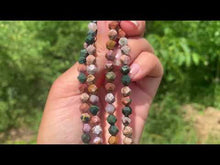 Charger et lire la vidéo dans la visionneuse de la Galerie, Perles en jaspe océan, forme diamant entre 6 et 8mm
