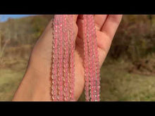 Charger et lire la vidéo dans la visionneuse de la Galerie, Perles en quartz rose facettées transparentes entre 4 et 12mm