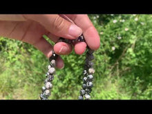 Charger et lire la vidéo dans la visionneuse de la Galerie, Perles en jaspe picasso forme diamant, entre 6 et 10mm