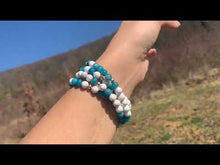 Charger et lire la vidéo dans la visionneuse de la Galerie, Mala "Nouveau départ" en apatite bleue et howlite