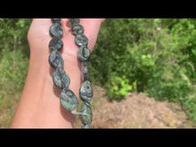 Charger et lire la vidéo dans la visionneuse de la Galerie, Perles en jaspe kambaba, goutte