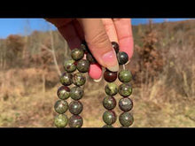 Charger et lire la vidéo dans la visionneuse de la Galerie, Perles en jaspe sang de dragon entre 4 et 12mm