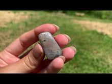 Charger et lire la vidéo dans la visionneuse de la Galerie, Labradorite, pierre roulée