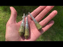 Charger et lire la vidéo dans la visionneuse de la Galerie, Pendule en unakite