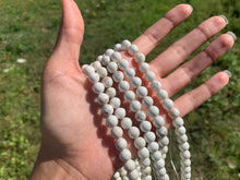 Charger l'image dans la galerie, Perles en magnésite entre 6 et 10mm