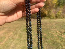 Charger l'image dans la galerie, Perles en oeil de faucon entre 2 et 10mm