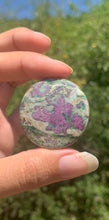 Charger l'image dans la galerie, Rubis fuchsite 7