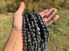 Charger l'image dans la galerie, Perles en larvikite entre 4 et 12mm