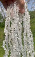Charger l'image dans la galerie, Perles en cristal de roche, forme chips