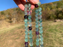 Charger l'image dans la galerie, Perles en fluorite / fluorine facettée entre 6 et 10mm