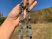 Charger l'image dans la galerie, Perles en fluorite entre 6 et 12mm