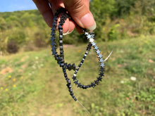 Charger l'image dans la galerie, Perles en hématite forme étoile entre 4 et 10mm
