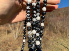 Charger l'image dans la galerie, Perles en jaspe zebré noir entre 4 et 12mm