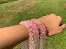 Charger l'image dans la galerie, Perles en quartz rose transparentes entre 4 et 12mm QRU