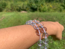 Charger l'image dans la galerie, Perles en cristal de roche moyennement inclus entre 2 et 20mm