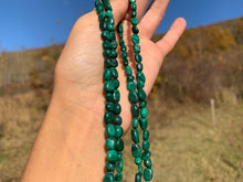 Charger l'image dans la galerie, Perles en malachite