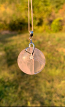 Charger l'image dans la galerie, Bélière coeur penché, taille moyenne (argentée, dorée, rosée)