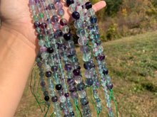 Charger l'image dans la galerie, Perles en fluorite entre 6 et 12mm