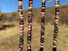 Charger l'image dans la galerie, Perles en rhodonite, forme disque plat 4 x 6mm