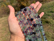 Charger l'image dans la galerie, Perles en fluorite entre 6 et 12mm