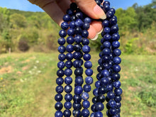 Charger l'image dans la galerie, Perles en sodalite entre 6 et 8mm SQ