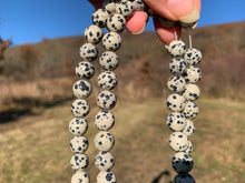 Charger l'image dans la galerie, Perles en jaspe dalmatien entre 2 et 12mm