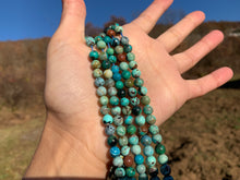 Charger l'image dans la galerie, Perles en chrysocolle entre 6 et 10mm
