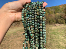 Charger l'image dans la galerie, Perles en turquoise africaine entre 4 et 12mm