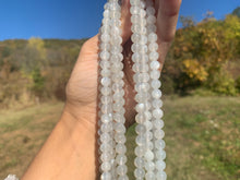 Charger l'image dans la galerie, Perles en pierre de lune blanche entre 6 et 10mm PLBT