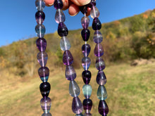 Charger l'image dans la galerie, Perles en fluorite / fluorine, forme goutte