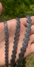 Charger l'image dans la galerie, Perles en hématite, forme coeur