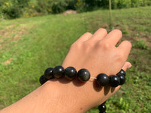 Charger l'image dans la galerie, Perles en obsidienne oeil céleste (arc-en-ciel) entre 6 et 20mm