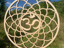 Charger l'image dans la galerie, Om en bois