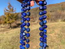 Charger l'image dans la galerie, Perles en lapis-lazuli entre 8 et 10mm