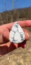 Charger l'image dans la galerie, VENDU Howlite 4